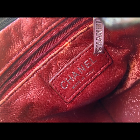 Chanel wristlet - Picture 8 of 10